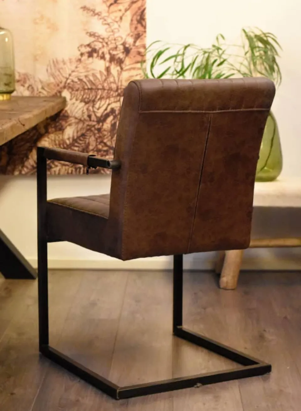 eetkamerstoel-belgi-met-arml-QhPiDPNW-10.webp Best HUUS Eetkamerstoel België Met Arml. – €179,- P.s (per 2 Stuks)