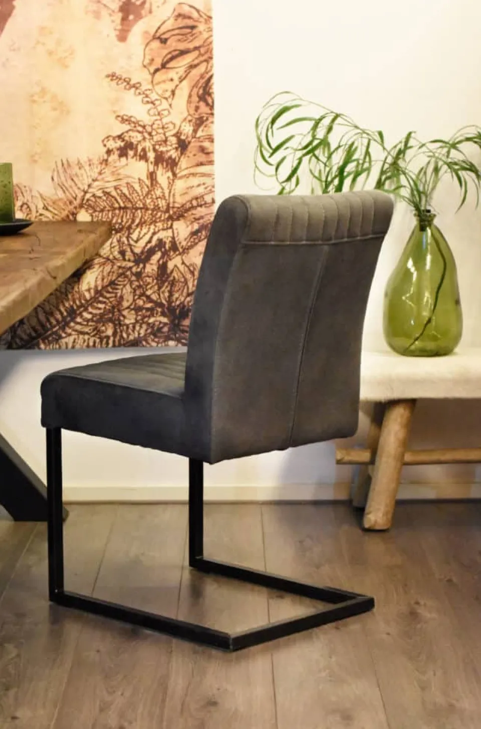 eetkamerstoel-belgi-met-arml-QhPiDPNW-7.webp Best HUUS Eetkamerstoel België Met Arml. – €179,- P.s (per 2 Stuks)