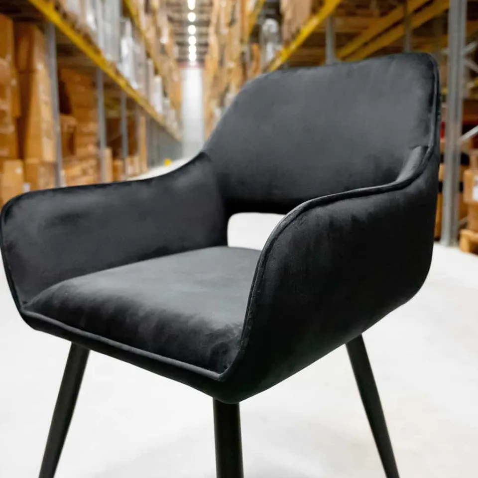 eetkamerstoel-jelle-fluweel-z-WVvSxbbC-1.webp Sale HUUS Eetkamerstoel Jelle – Fluweel Zwart
