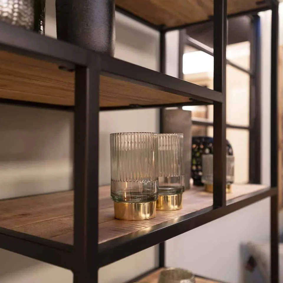 kast-thomas-lZGvLBAi-2.webp Best HUUS Kast Thomas